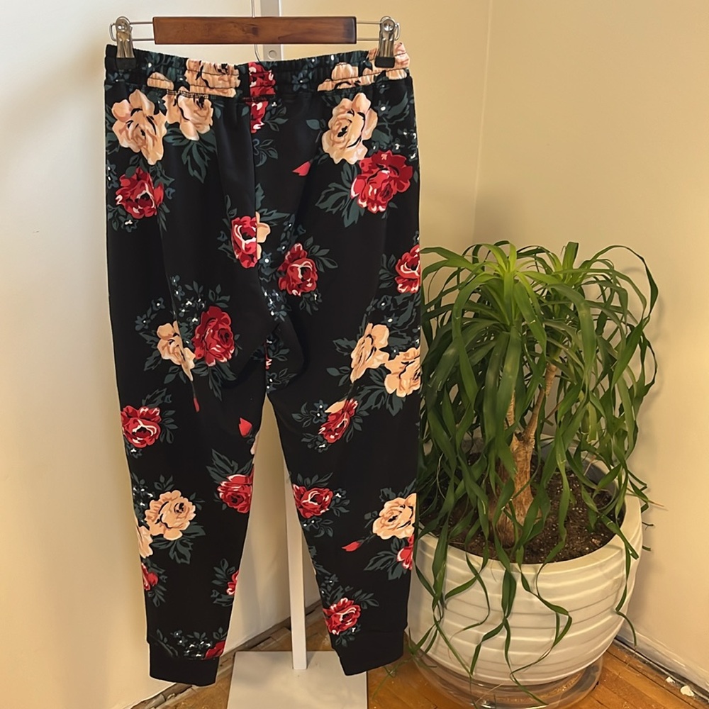 Lularoe | Women’s Jax Joggers S - Picture 9 of 12